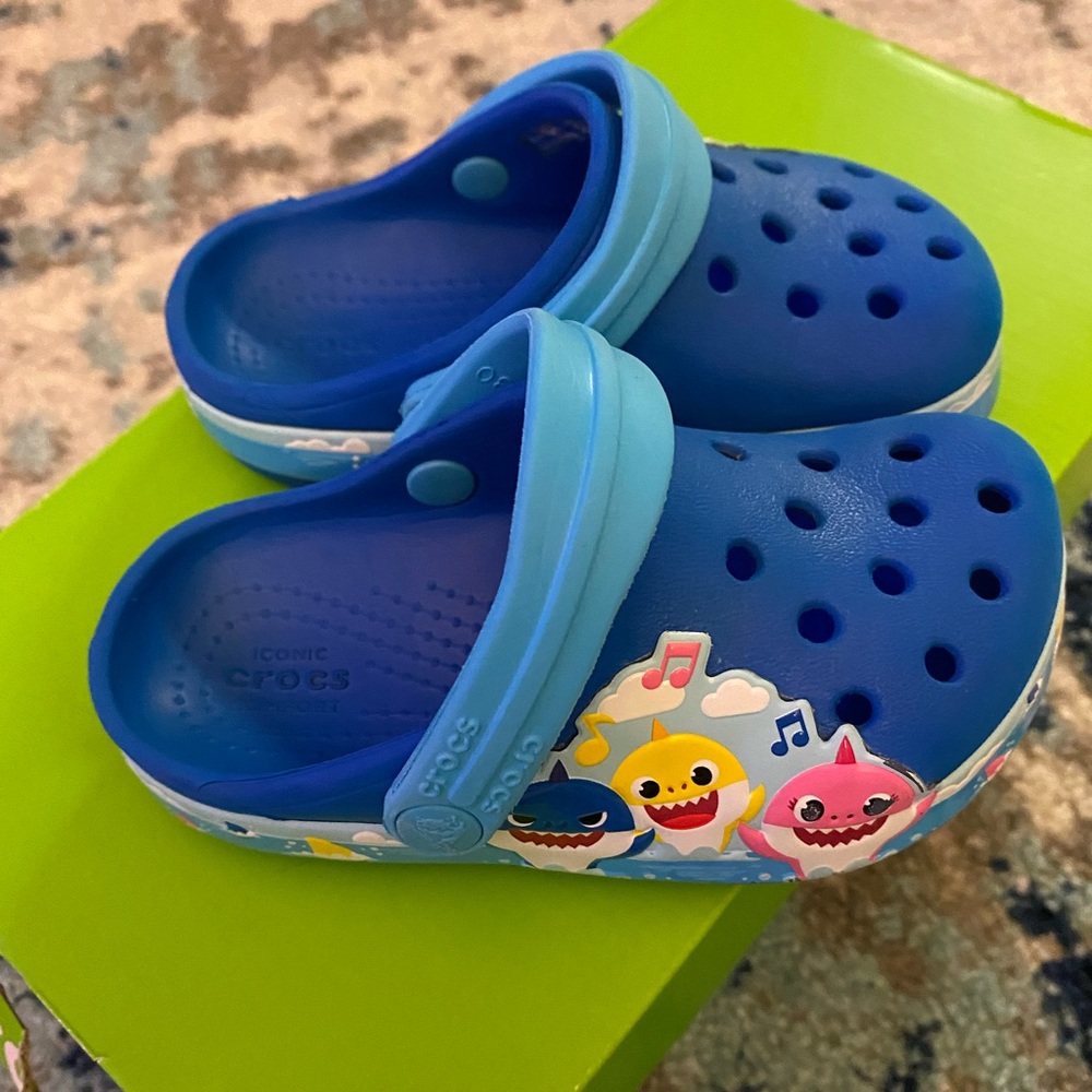 Crocs 🐊